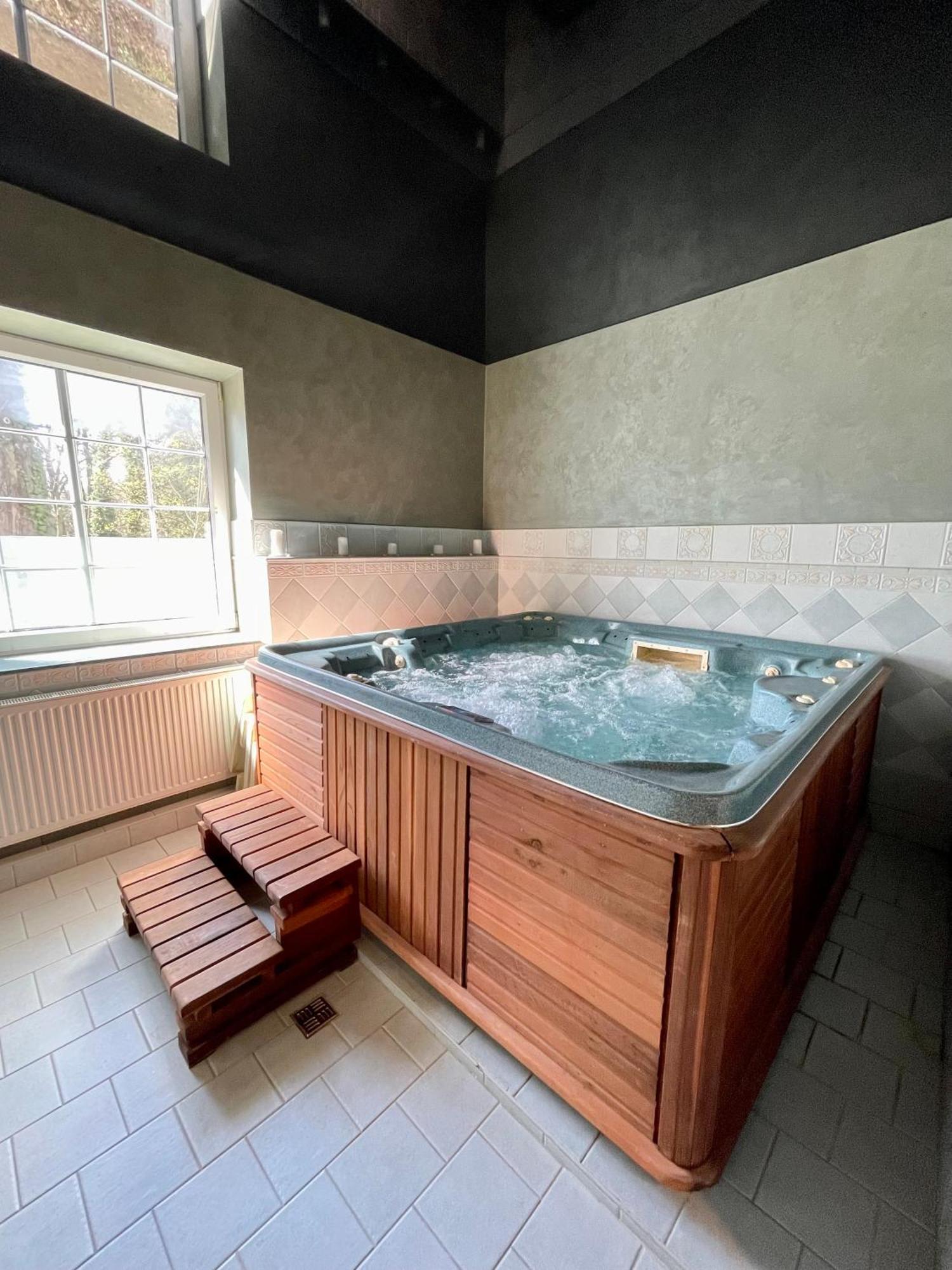 Hotel Ostrov Nymburk Eksteriør billede