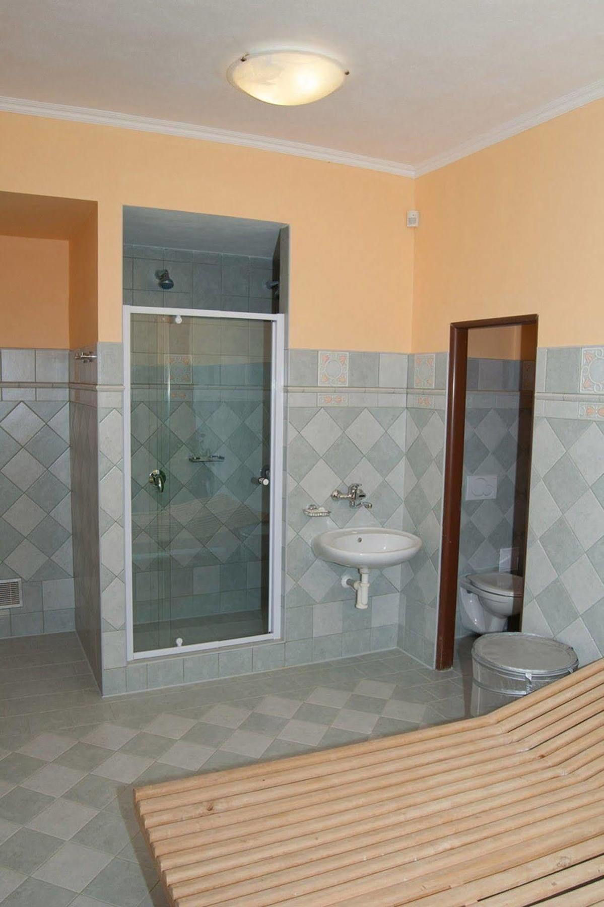 Hotel Ostrov Nymburk Eksteriør billede
