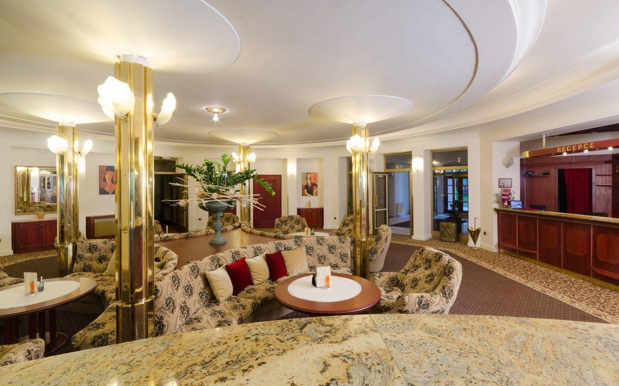 Hotel Ostrov Nymburk Eksteriør billede