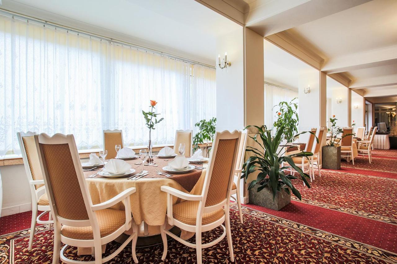 Hotel Ostrov Nymburk Eksteriør billede