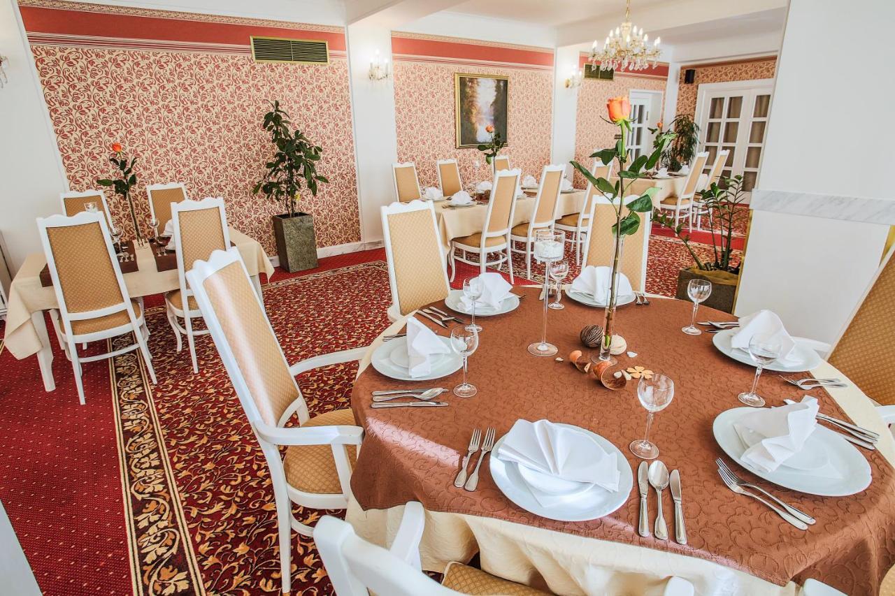 Hotel Ostrov Nymburk Eksteriør billede