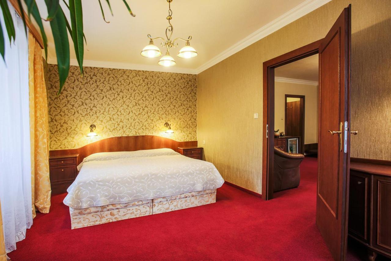 Hotel Ostrov Nymburk Eksteriør billede